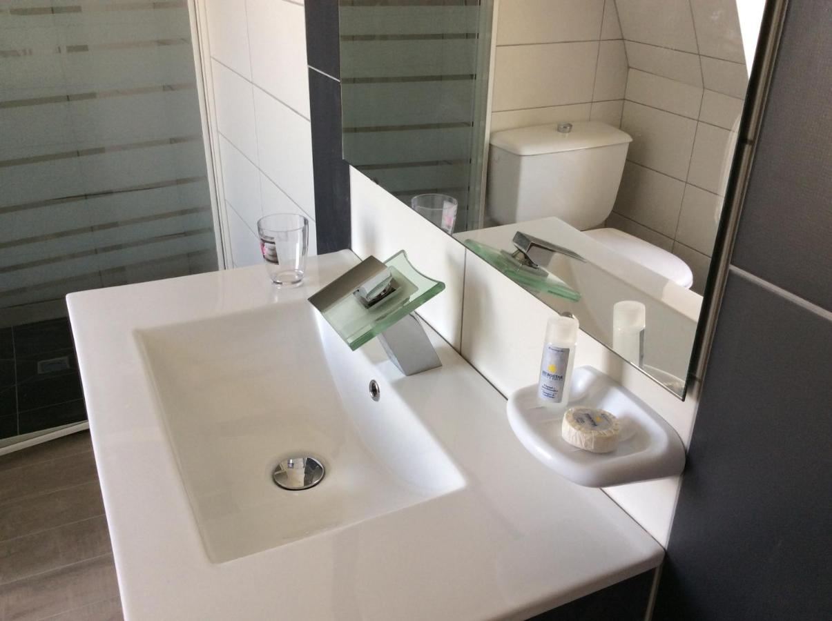 Hotel La Couronne Марманд Екстериор снимка