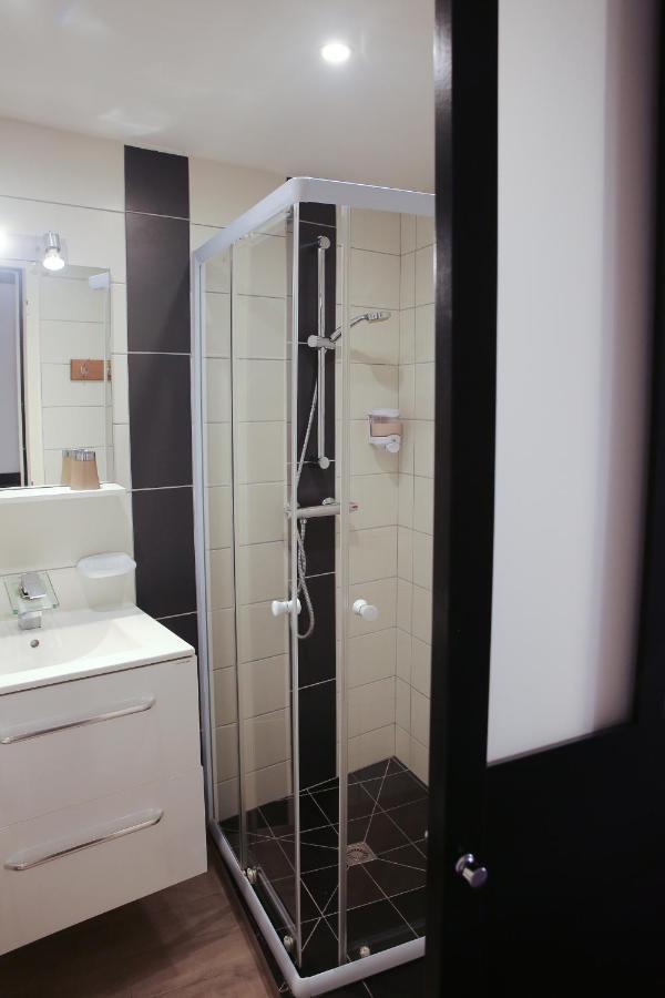 Hotel La Couronne Марманд Екстериор снимка