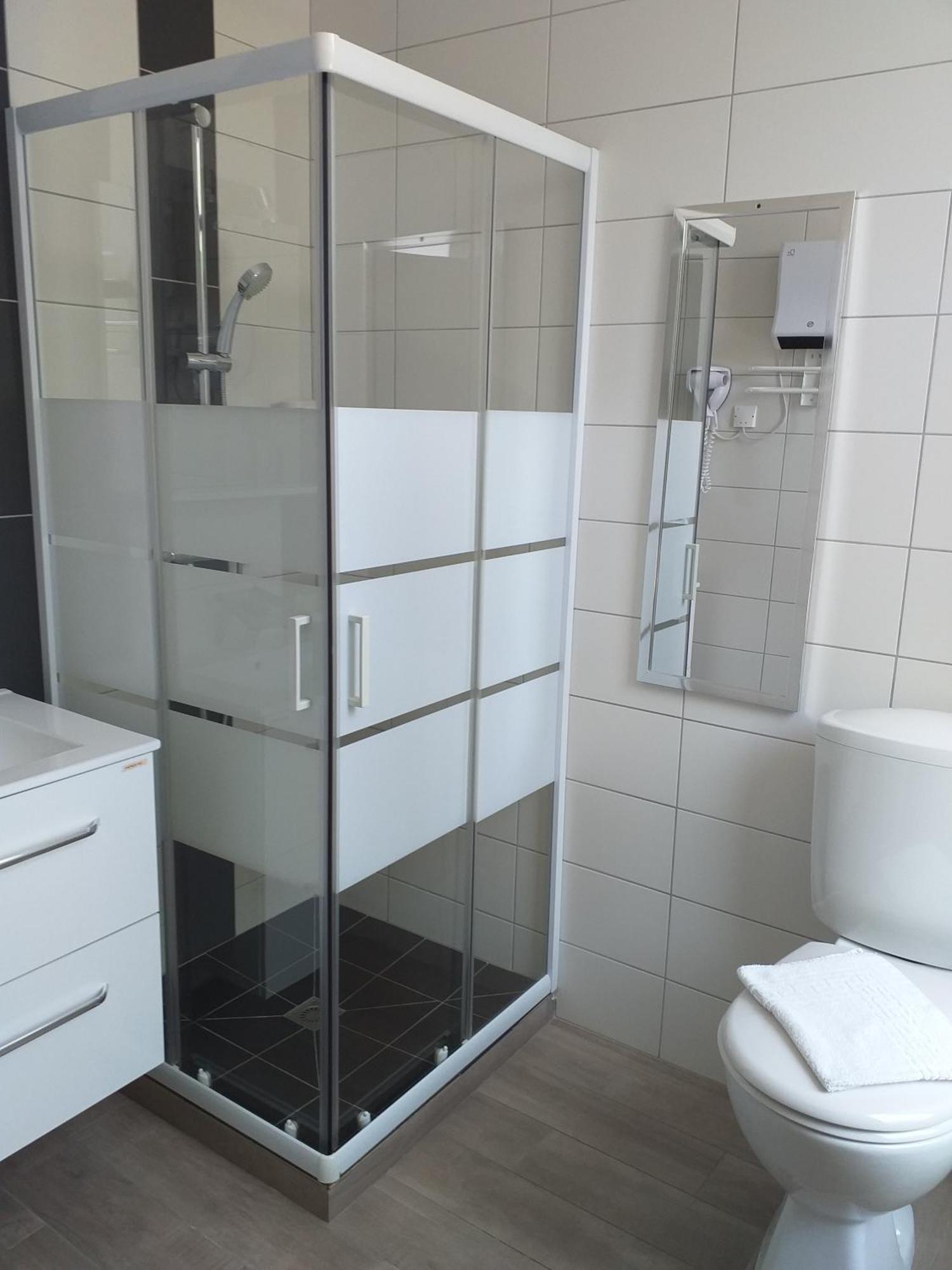Hotel La Couronne Марманд Екстериор снимка
